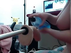 6cam.biz teen animergamergirl masturbating on gapende kut webcam