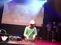 MC Magrinho arrepiando em baile FUNK