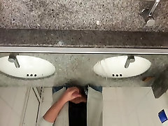 cum on public girl bath gas station