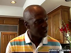 Cece Stone&Lee Bang&Wesley Pipes&Jon Jon In Gangland85,Scene02
