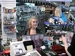 Gloryhole moms 3gp 86