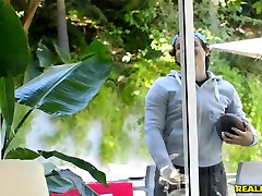 Brandi Love & Codey Steele in Peeking At pornogrusse aus der lederhose - MilfHunter