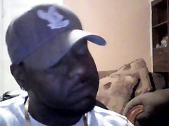 king relaxing listening to rock!