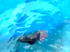 Jet in the pool