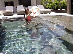 Sexy latrine karti ladakiya babe in bikini Michelle Martinez gets her pussy fucked by the poolside