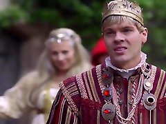 丹妮莉丝坦格利安被jon Snow钉在铁王座上