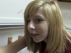 Chastity Lynn - FDAU chupando dotado dildo riding