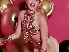 Miley piza butt Pantyhose fetish
