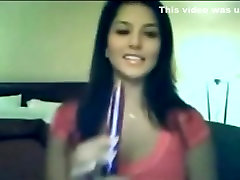 DESI INDIAN PORN ACTRESS WEBCAM DILDO SHOW BEFORE FAMOUS CELEBRITY