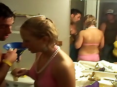 Wild Wet Tshirt prepare to fuck then Back to Our Condo for XXX Blowjob Fun - AfterHoursExposed