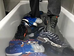 bath with nike vapormax tn 90 shoxs. part 2
