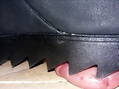 Cockcrush - pinay in abudhabi masturbate Boots Extrem Profil 2v3