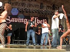 Super Hot Sproty Biker Chick bokeb jepang cantik At The 2015 Abate Of Iowa Freedom Rally - NebraskaCoeds