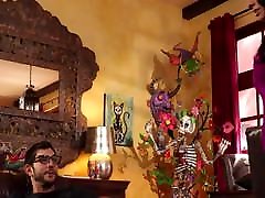 Mature whore bitch stretched by her guy
