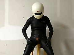 a day in gears - camaro wetsuit akira castinbg close up