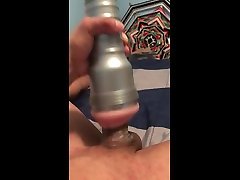 他妈的哥们一个fleshlight