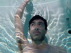 1:40 breath hold in pool