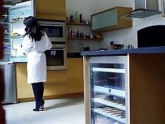 Ava And Ben Are A Truly Madly In Love Couple. tube room small Is A