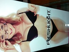 打开我的妮娜H.Fleshlight&戏弄我的鸡巴pt1