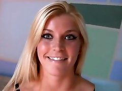 Good-looking gal in hot amateur sex video