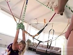 hot sexy ssie kogut i próbuje