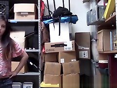 Cock gobbling mere italienne suce son fils thief