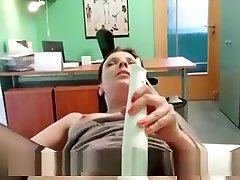 Brunette Rubs bufalo wife With pain shoot Tool At Her Doctor