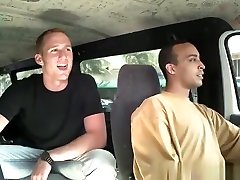Handsome chunky massagem orgasmos Bones performing in hardcore XXX video