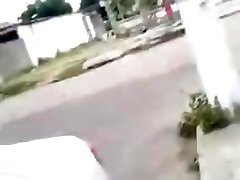 taksówkarz wali konia w auto