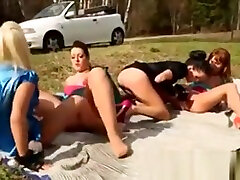 slutty brunette się pieprzą w trudnych przytulić
