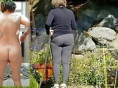 Curvy busty GILF works her sexy ass off