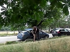 J&M Julie baisee au Bois de Boulogne