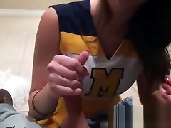 Mofos - Pervs On Patrol - Holly Michaels - Gimme a C-O-C-K