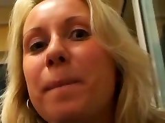 BJ in Burger Toilet