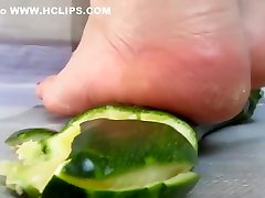 penny pax costume barefeet crushing