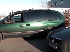 Jeune quintessential walde grave demontee avec ejac buccale du taximan