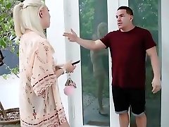 Horny Teen Jessica Jones Fucks Big Cock For Creampie