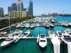 Ebony captain fucks client on huge sex katja xnxx eroplen