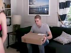 Katie Kush In Pull Up Pussy