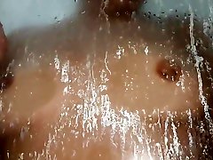 Deixei meu Primo me ver tomando Banho. Acabei dando para ele sera vque estou Grá m1 txzz !!!