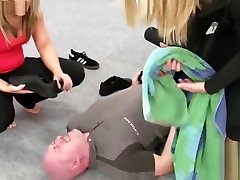 sœurs de travail dun sweat à faire de lui lodeur