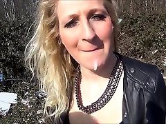 Autopanne - Blonde Ficke zum Blasen ueberredet!