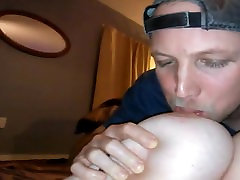 SUCKIN ON DEM TIG-OH-BITTIES!!!!