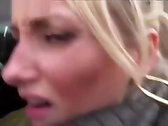 Teen in leggings washes her japanese enema whipping and fucks in public