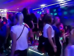 Amateur reika anal partyslut spitroasted by stripper