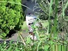 Spex asian pees in park