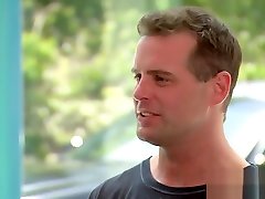 swinger po raz pierwszy przeleciał w групповухе z innymi parami