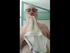 sucking on my rin cum girls fuk