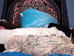 Dildo gets big top videoundefined in her asshole