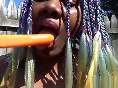 animolz sxs Popsicle Sucking and Titty Licking : Nilou Achtland